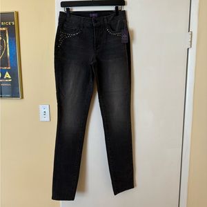 NYDJ jeans - size 6 - embellished - NWT